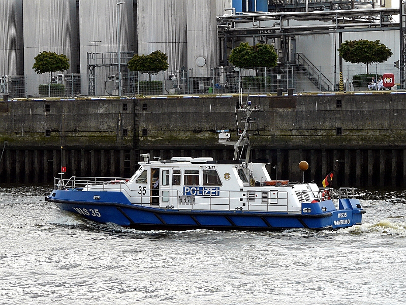 P1040784_B.jpg - Hamburger Hafen, Polizeiboot WS 35