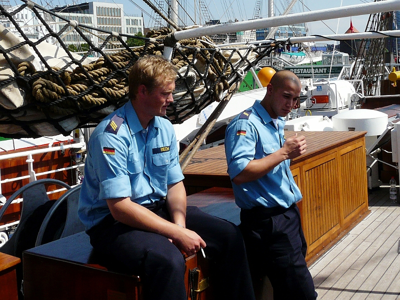 P1040928.jpg - Die Gorch Fock zu Besuch im Hamburger Hafen vom 05.-08.08.2010