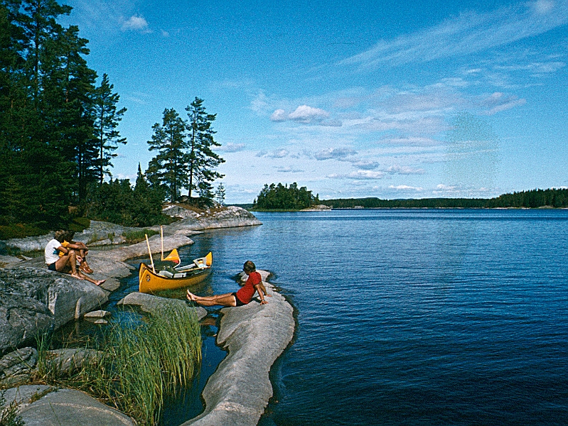 1982_Dia009_B.jpg - 1982, Dalsland, Gebiet: Foxen, Stora Le, Lelång - Schon wieder Pause